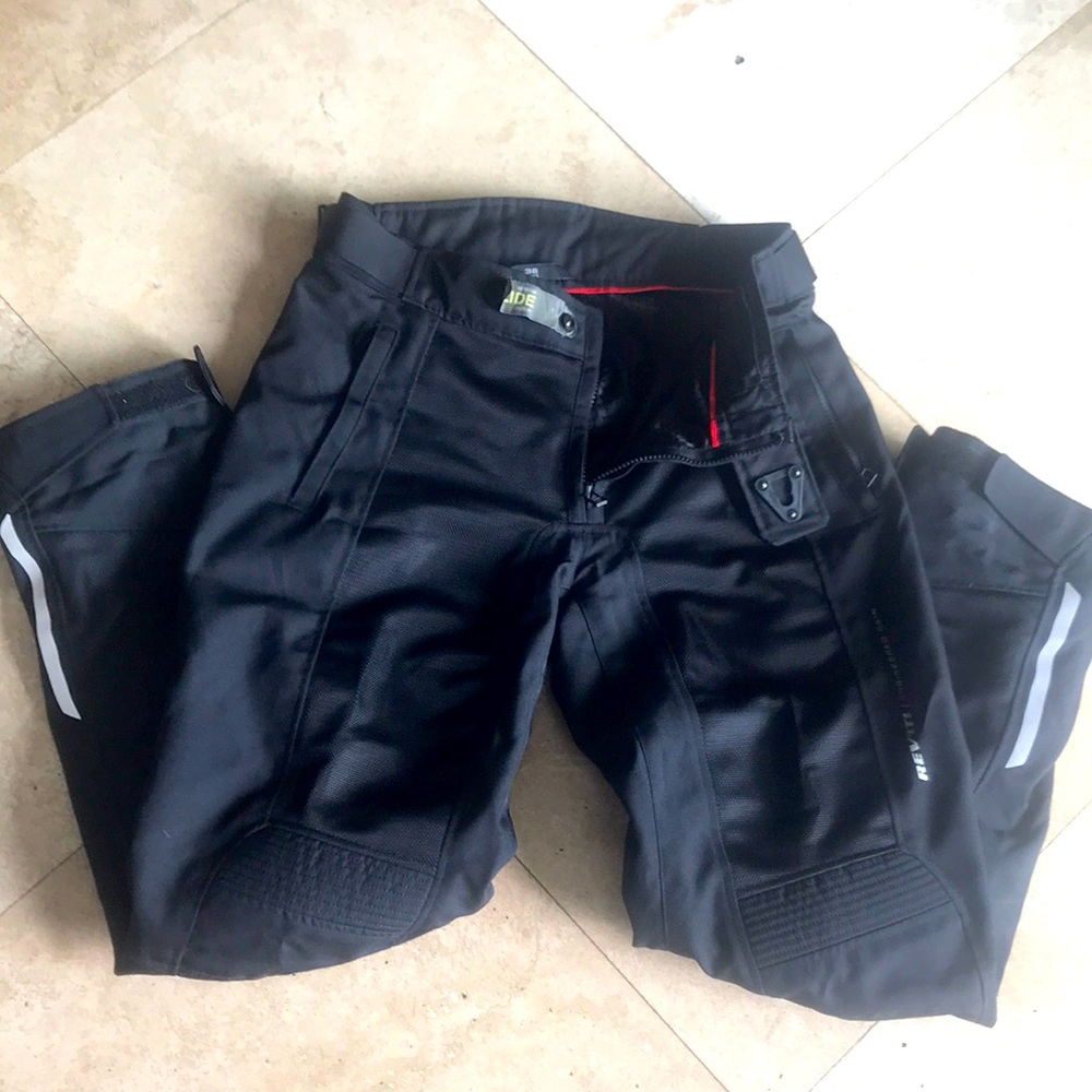REV’IT Ladies MotorBike Pants.  Black. Size 38 short